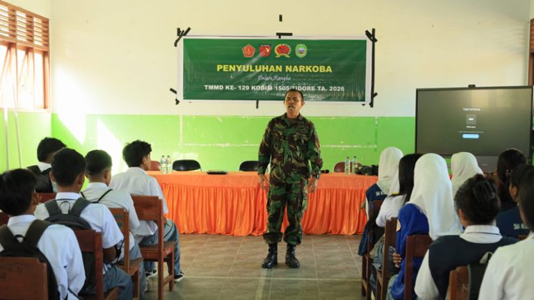 Eksklusif: Selamatkan Masa Depan Bangsa, Satgas TMMD ke-129 Kodim 1505/Tidore Gelar Penyuluhan Bahaya Narkoba yang Harus Anda Ketahui blast mabes33