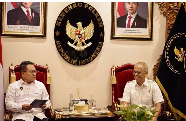 Ketua Harian Kompolnas RI Arief Wicaksono Ucapkan Selamat kepada Jenderal (Purn) Dudung Abdurachman screenshot 20261014 105241 1